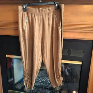 Susan Graver Weekend Jogger Petite Medium